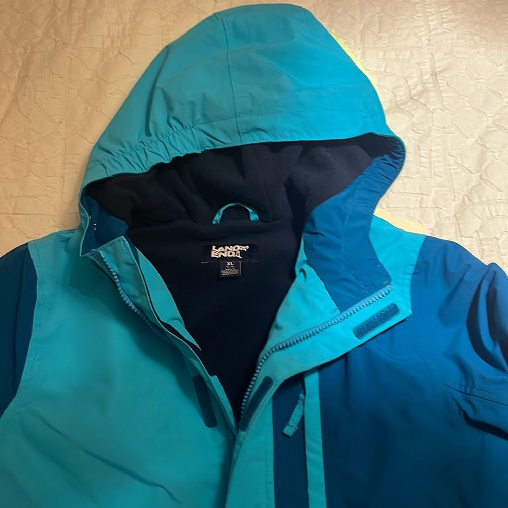 Lands end winter jacket. Xl sz14 - Picture 2 of 5
